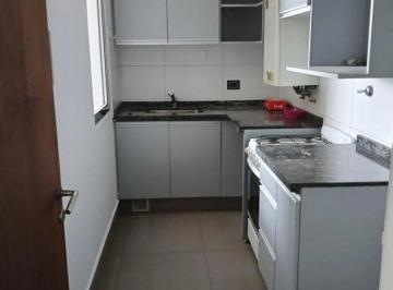 Casa · 50m² · 3 Ambientes · Depto en Alquiler 1 Dormitorio con Vestidor, Complejo Opera