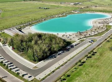 Terreno · 646m² · Terreno a La Venta en Vida Lagoon, Funes. Cercano Al Ingreso. Toma Financiación/ Permuta Departament