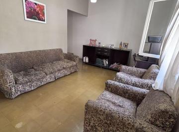 Casa · 175m² · 7 Ambientes · ¡Oportunidad! Dos Casas en un Mismo Lote – Granadero Baigorria