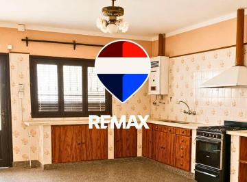 Casa · 69m² · 4 Ambientes · Casa en Venta Pje. Ruiz de Los Llanos Macrocentro