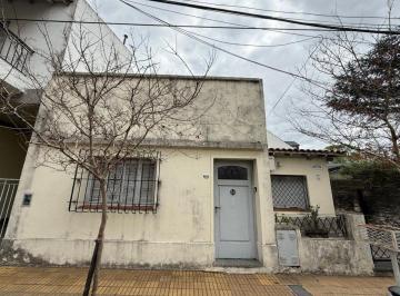 Casa de 4 ambientes, Vicente López · Venta de Casa 4 Ambientes en Lote Propio - Olivos
