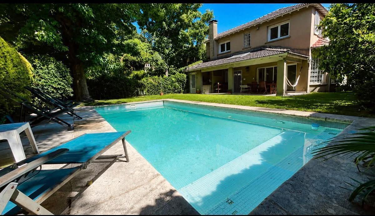 Casa en Venta en  Alem al 600 en San Isidro- 5 Dorm- Jardin Pileta
