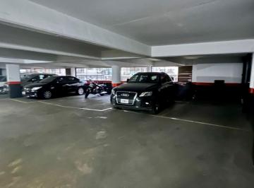 Garage · 13m² · Venta Cochera Fija Cubierta Grande Recoleta