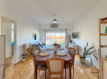 Departamento · 79m² · 3 Ambientes · Venta 3 Ambientes Reciclado con Balcón Flores