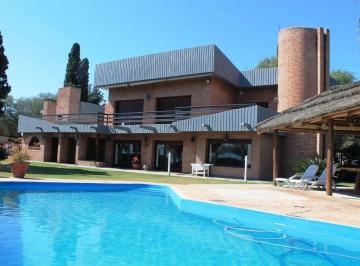 Casa · 635m² · 12 Ambientes · 1 Cochera · Venta Exclusiva Casa Categoría Costa Azul Vcp