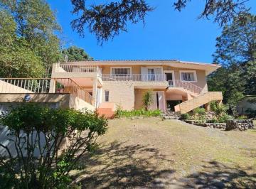 Casa · 200m² · 6 Ambientes · 1 Cochera · Venta Casa Categoria Vista Al Lago Bialet Masse