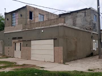 Casa de 7 ambientes, Barranqueras · Vendo / Permuto por Dos Casas
