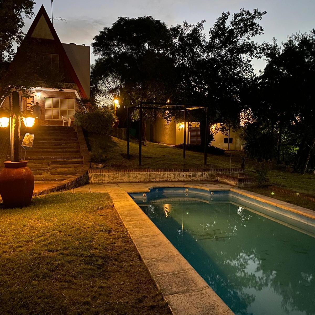 Costanera, Villa Parque Siquiman, Córdoba