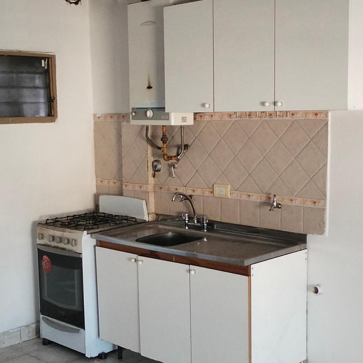 García Lorca 2433