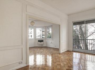 Departamento · 79m² · 3 Ambientes · Tres Ambientes con Dependencia en Recoleta