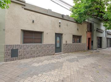 Casa · 107m² · 3 Ambientes · Venta Casa de Dos Dorm. en Barrio Abasto Rosario