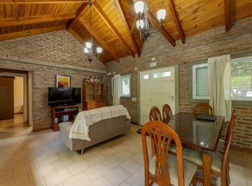 Casa · 107m² · 3 Ambientes · 1 Cochera · Venta Casa de Dos Dorm. en Fisherton