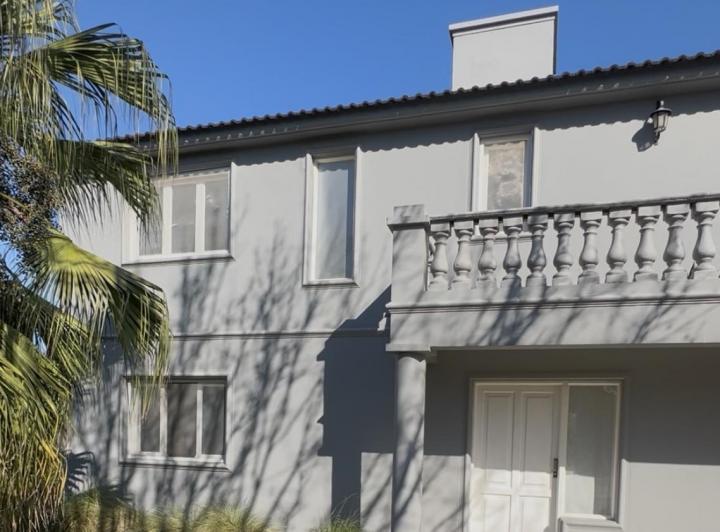 Casa · 170m² · 5 Ambientes · 2 Cocheras