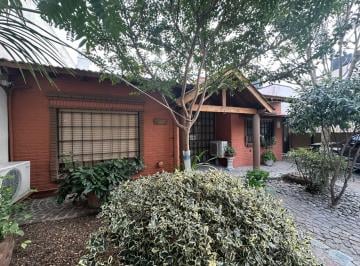 Casa · 155m² · 5 Ambientes · 2 Cocheras · Impecable Casa en Venta en Escobar