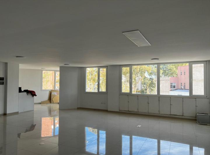 Oficina comercial · 154m²