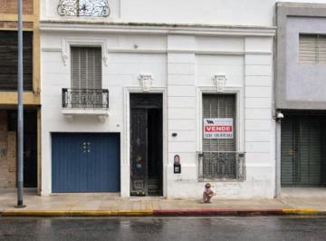 Casa en Venta de 5 ambientes Centro · En Venta, Casa de 175 m² con 6 Dorm. Ideal Residencia Universitaria/hostel