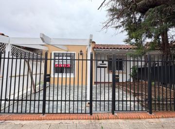 Casa de 2 ambientes, Tres de Febrero · Casa en Alquiler, Ciudad Jardin