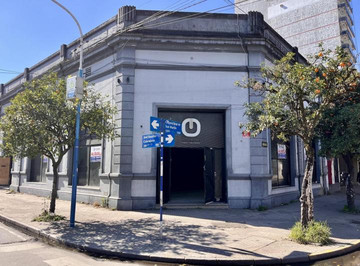 Local comercial · 450m²