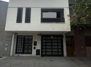 Casa · 181m² · 6 Ambientes · 1 Cochera · Casa en Barrio Norte