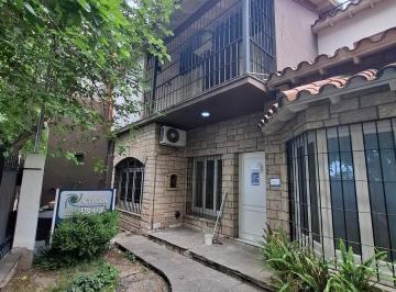 Casa · 10 Dormitorios · Casa en Mendoza