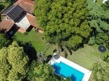 Casa · 215m² · 5 Ambientes · 2 Cocheras · Alquila Casa Quinta 4 Hab Yeipora Gran Parque