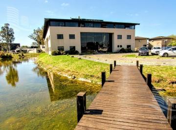 Oficina comercial · 74m² · 4 Ambientes · 2 Cocheras · Oficina en Riviera Park