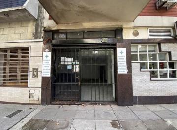 Local comercial de 1 ambiente, Colegiales · Local Ideal Farmacia, Excelente Ubicación Frente Al Sanatorio Colegiales