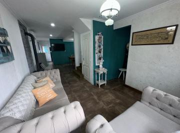 Casa · 120m² · 4 Ambientes · Tríplex en Venta en El Barrio Jardines de Escobar