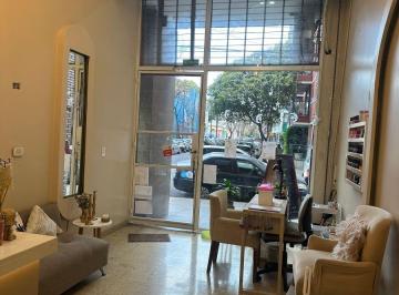 Local comercial , Recoleta · Local Comercial en Alquiler con Entrepiso Muy Buen Estado