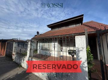 Casa · 129m² · 4 Ambientes · 1 Cochera · Oportunidad en Barrio Las Américas – Casa Sobre Lote Propio de 283 m² con Gran Potencial