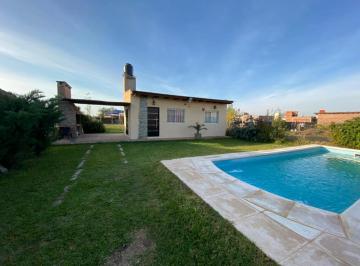 Casa · 506m² · 2 Ambientes · Casa en Alquiler en Roldan