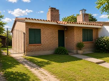 Casa de 5 ambientes, Córdoba · Casa 3 Dorm. Todo Pb Los Robles