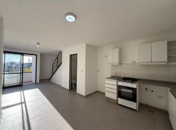 Casa Venta de 3 ambientes · Oportunidad Carrascal de Los Maestros - Venta Dúplex 2 Dorm C/ Balcón, Patio y Seguridad