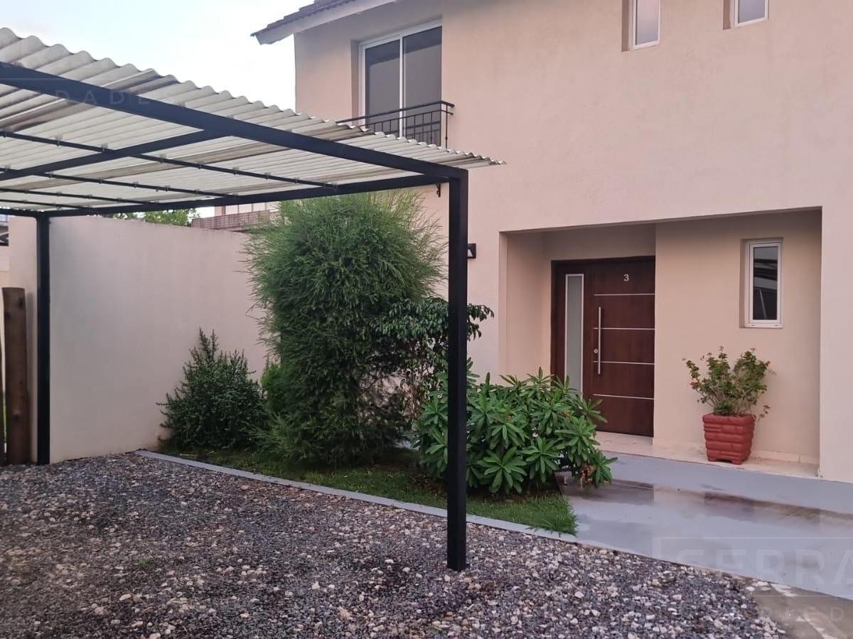 Afg. Triplex a Estrenar 6 Ambientes  con dos Cocheras  Jardín . Tigre