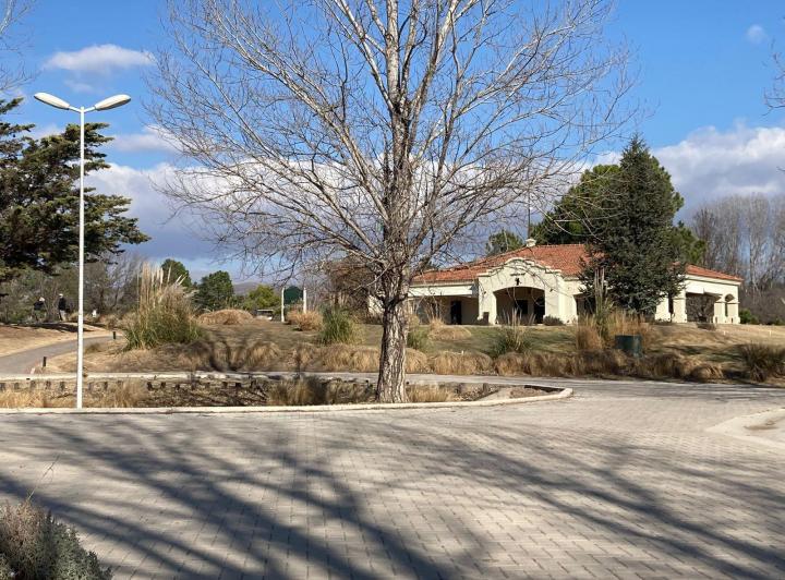 Terreno · 700m²