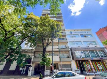 Departamento de 8 ambientes, La Plata · Particular Vende y o Permuta