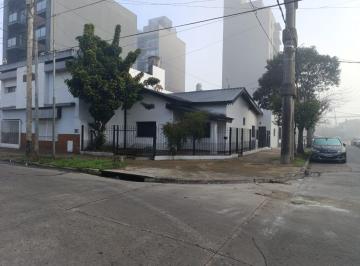 Casa · 95m² · 4 Ambientes · 1 Cochera · Casa en Haedo Norte