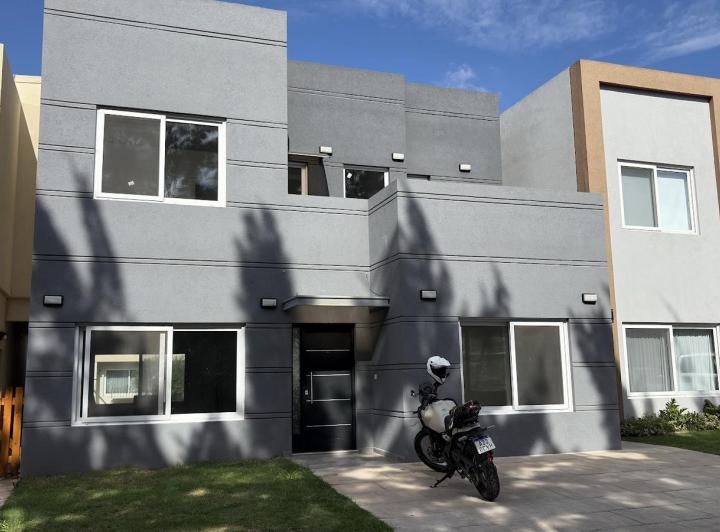 Casa · 192m² · 4 Ambientes