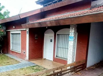 Casa de 4 ambientes, San Miguel · Chalet Bella Vista. Venta. Oportunidad Real.