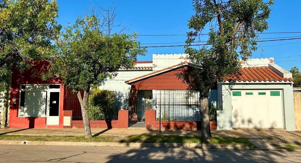 Rivadavia 100