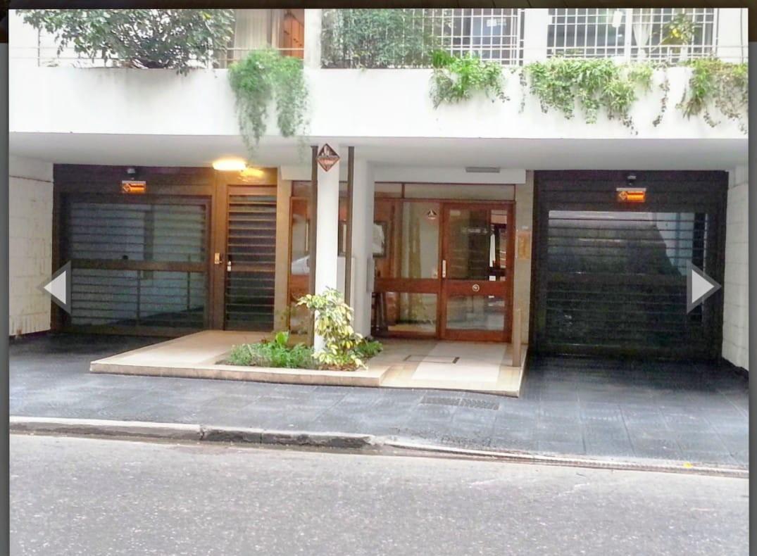 Necochea al 1300, Martín, Distrito Centro