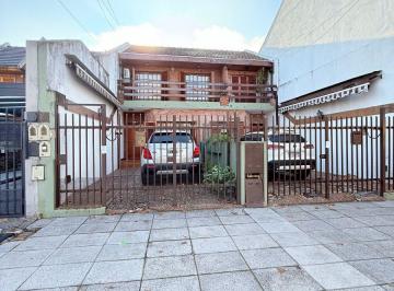 Casa de 5 ambientes, Villa Devoto · Excelente Duplex 5 Ambientes con Gran Jardín y Cochera.