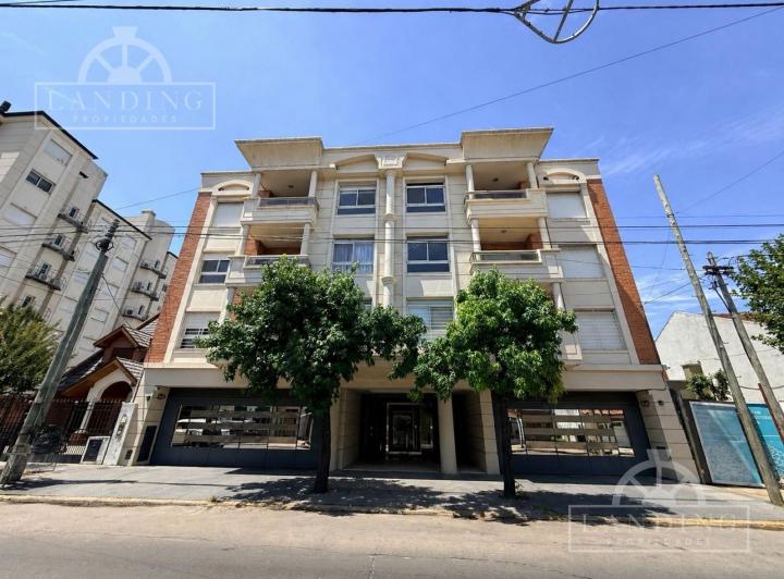 Departamento · 165m² · 4 Ambientes · 2 Cocheras