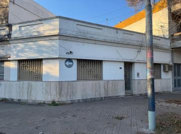 Casa de 2 ambientes, Rosario · Impecable Casa 1 Dormitorio - Bv Segui Al 400