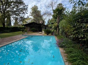 Casa de 6 ambientes, San Miguel · Importante Casa en Venta en Bella Vista