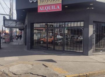 Local comercial , La Matanza · Local Comercial de 200 m² en Alquiler Frente Al Shopping de San Justo