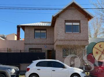 PH · 75m² · 3 Ambientes · 1 Cochera · En Alquiler Dúplex 2 Dorm. y Cochera Sin Expensas - B° San Pablo - Cipolletti