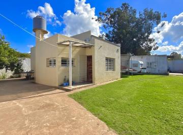 Casa · 244m² · 4 Ambientes · 1 Cochera · Venta Casa 4 Ambientes con Cochera y Parrilla San Jacinto Mar del Plata