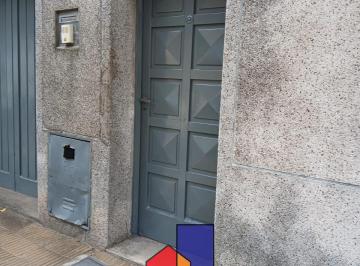 Casa de 4 ambientes, La Matanza · Oportunidad en San Justo: Casa Multifamiliar en Lote Propio