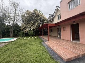 Casa · 220m² · 4 Ambientes · 4 Cocheras · Casa en Alquiler en Barrio La Casualidad Pilar